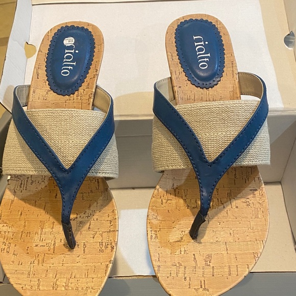 Rialto Shoes - Rialto size 11 Sandals New With Tags
